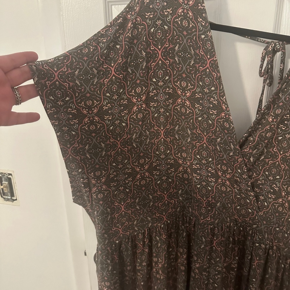 Torrid Brown and Pink Patterned Blouse - Picture 3 of 5